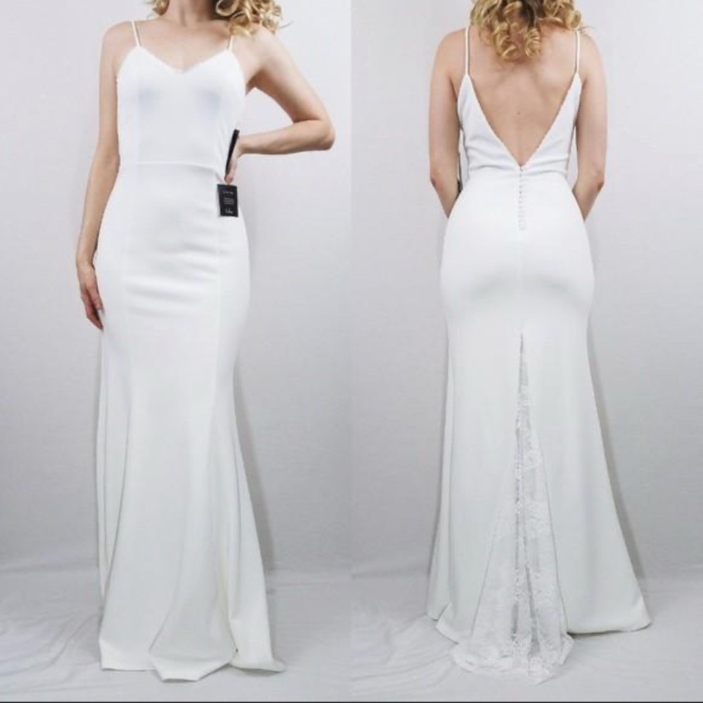Lulu's White gown